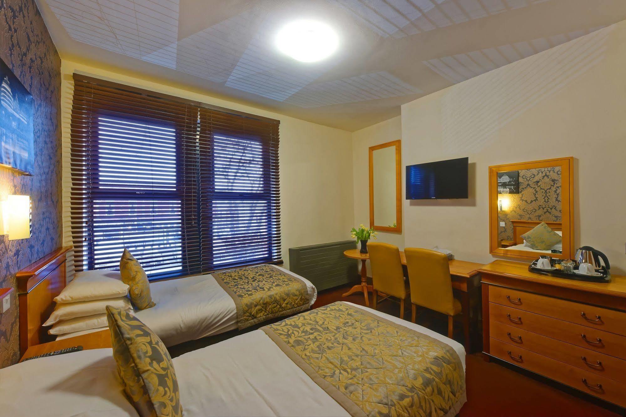 Grainger Hotel Нюкасъл ъпон Тайн Екстериор снимка